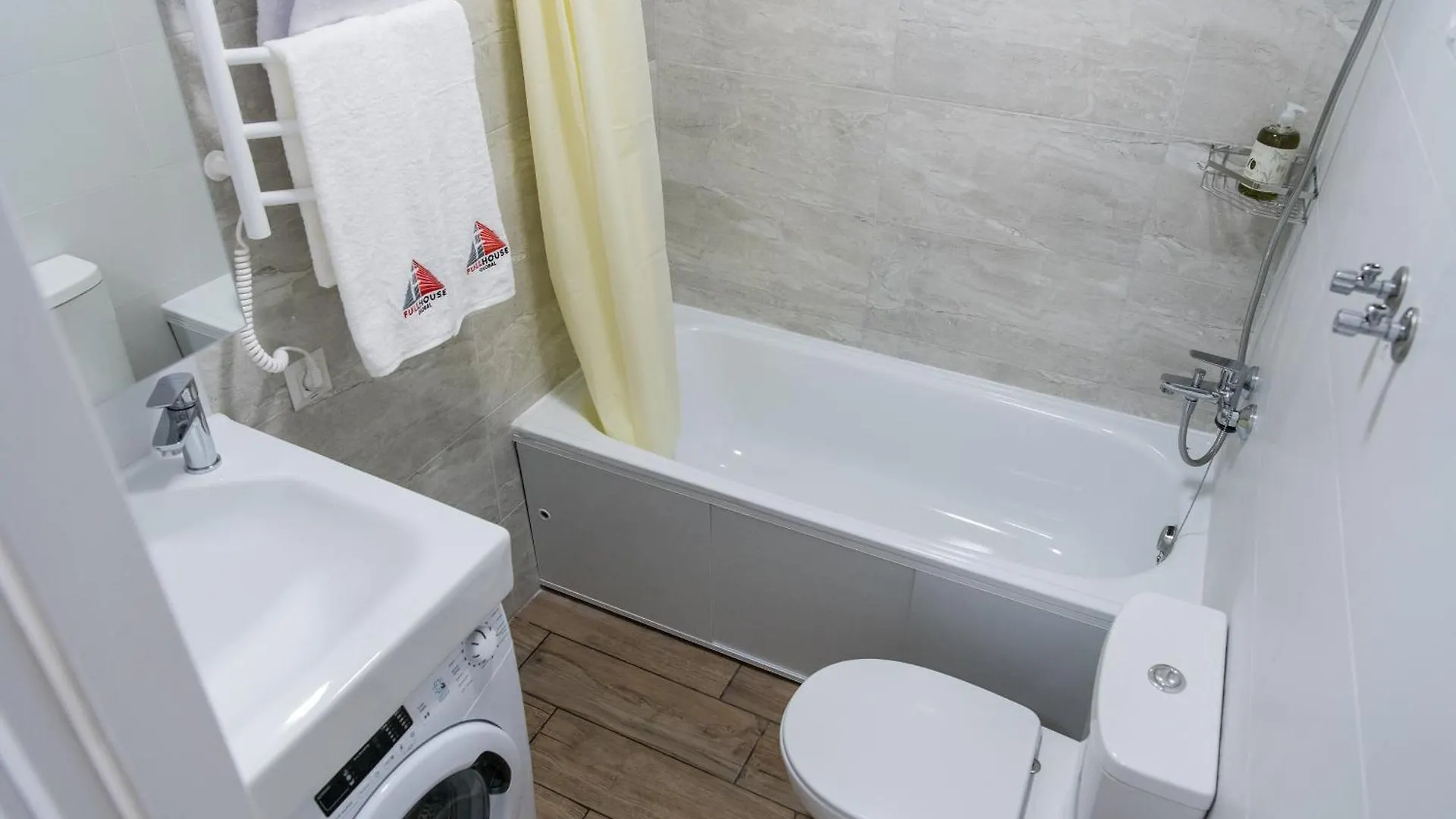 Apartment Myfreedom Апартаменти Метро Бориспільська Kyiv Ukraine