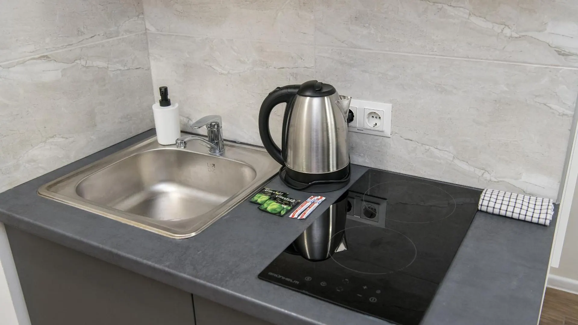 Apartment Myfreedom Апартаменти Метро Бориспільська Kyiv Ukraine