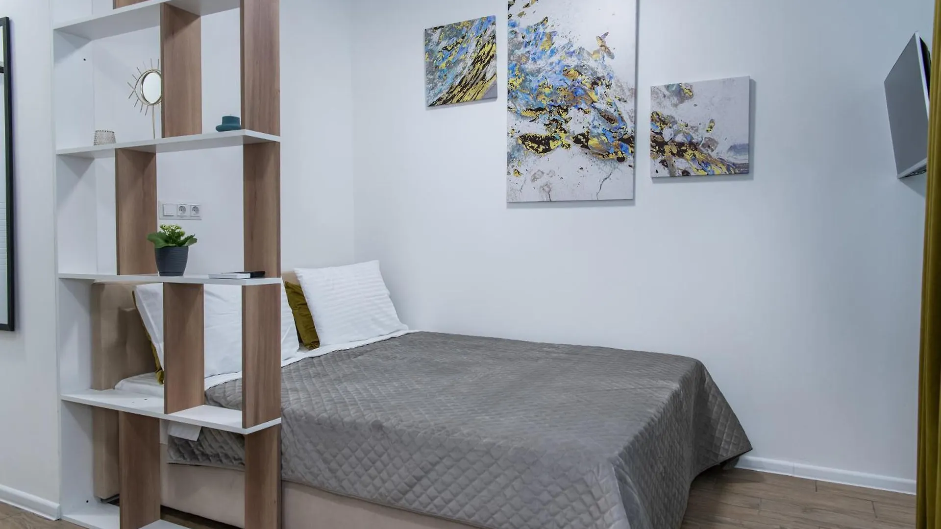Myfreedom Апартаменти Метро Бориспільська Kyiv Apartment