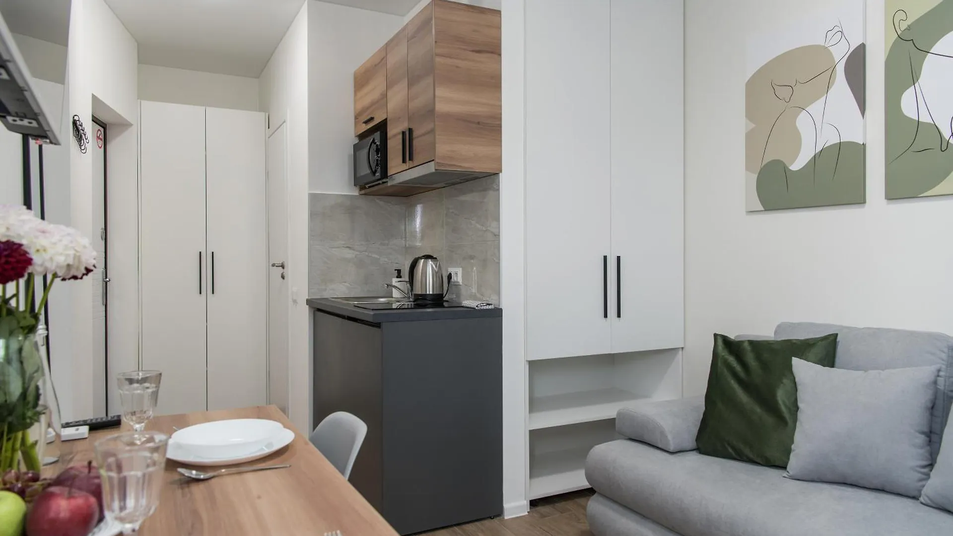 Myfreedom Апартаменти Метро Бориспільська Kyiv Apartment